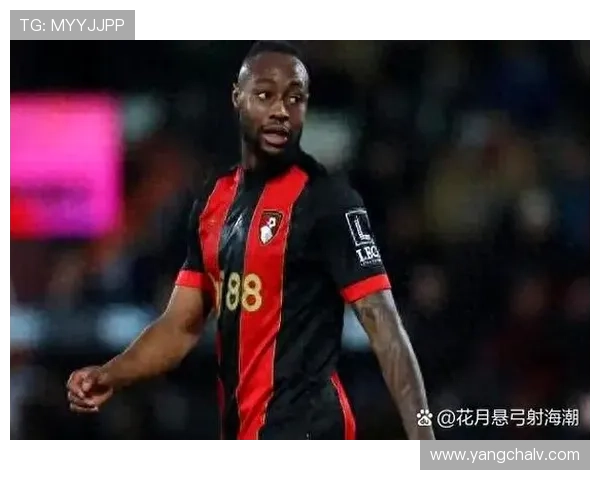 库杜斯赞扬特尔的坚持精神并强调进球对前锋自信心的重要性